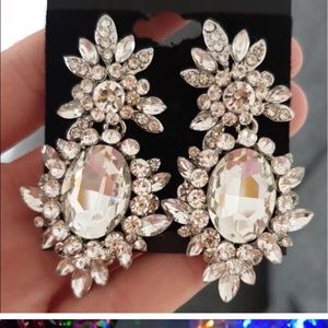 Earring new bling gorgeous